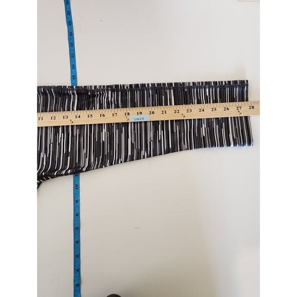 UNDER ARMOUR Women's Heat Gear Compression Striped Leggings SZ M - Picture 5 of 7